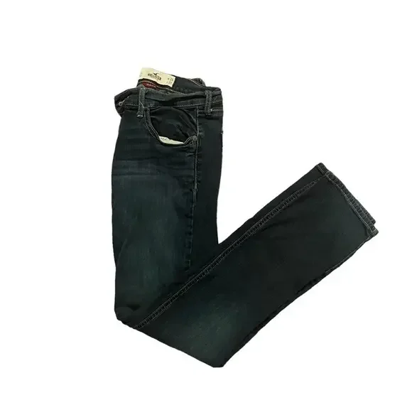 Hollister Social‎ Straight Fit Jeans - Picture 2 of 6